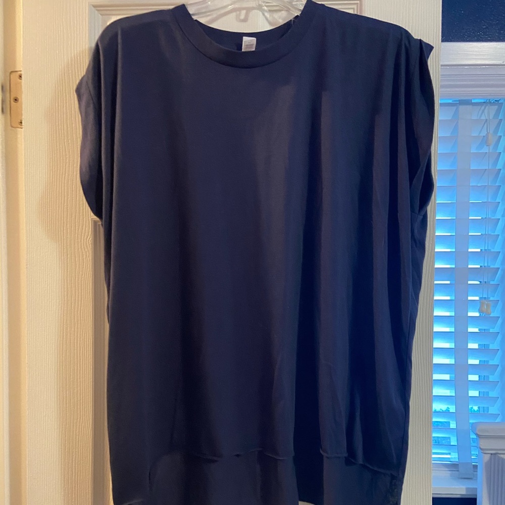 Bella canvas tee